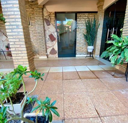 Luque Apartment | Mangoty Apartamento
