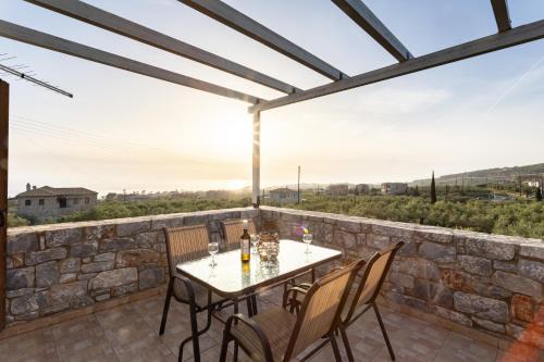 Riglia House | Mani Stone Villa Majlinda - Tranquil Getaway Gem