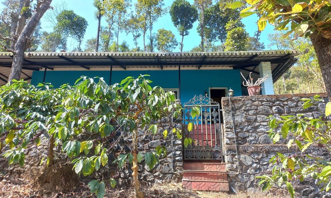 Mananthavady Cottage | Manikkal Bungalow Uphill Cottage Large