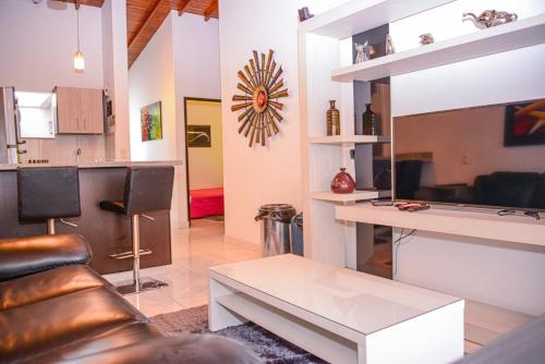 El Poblado Apartment | Manilla House