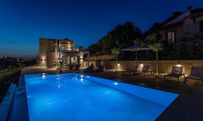 Lefktron Villa | Manitennisvillas