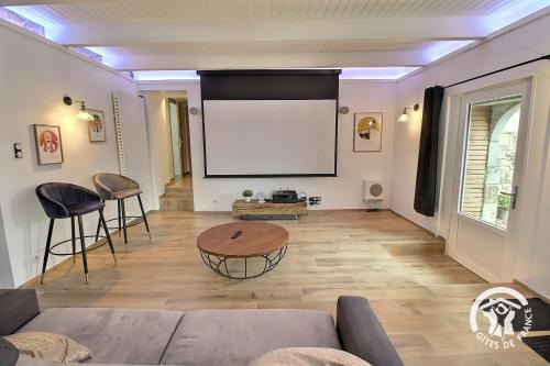 Caouennec-Lanvezeac House | Manoir de kerloscant