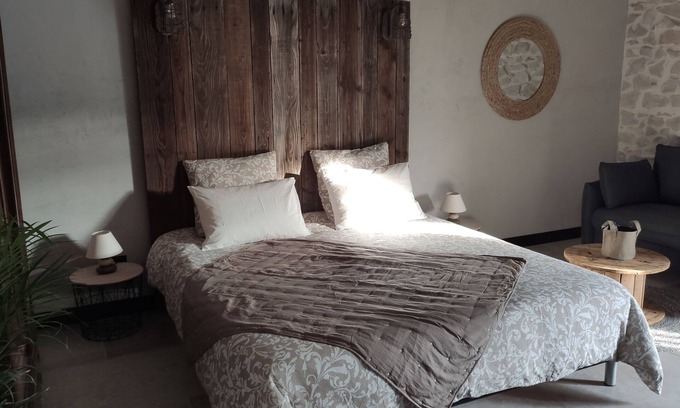 Vestric-et-Candiac Bed & Breakfast | Manoir Du Marquis De Montcalm - Suite double