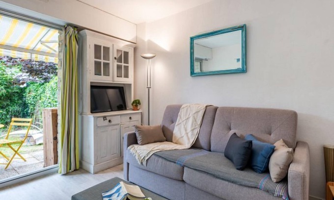 Carnac Apartment | Manoir du Men Gwen by Interhome