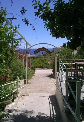 Livadi House | Manoleas Rooms to Let