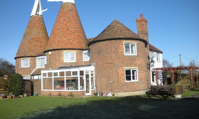 Winchelsea Bed & Breakfast | Manor Farm Oast
