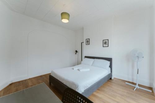 Seven Sisters House | Manor House Great Rooms to Stay