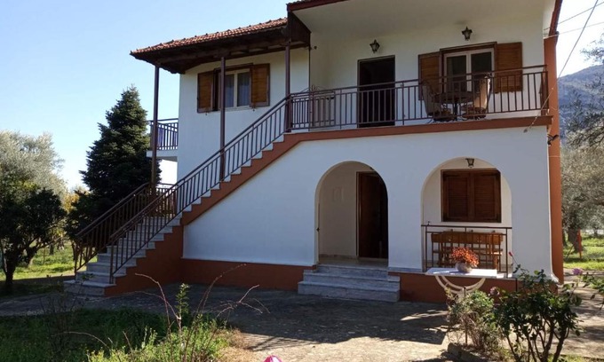 Tripi House | manousi 2 - First floor