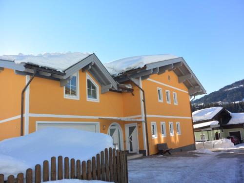 Goldegg House | Mansion in Goldegg near Ski Lift