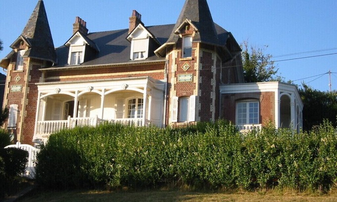 Ault House | mansion - Le bois de cise