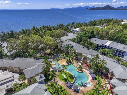 Palm Cove Resort | Mantra Amphora