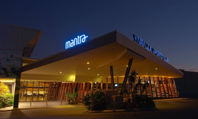 Barney Point Hotel | Mantra Gladstone