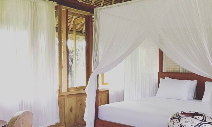 Gili Air Cabin | Manusia Dunia Green Lodge ¬ Wooden House
