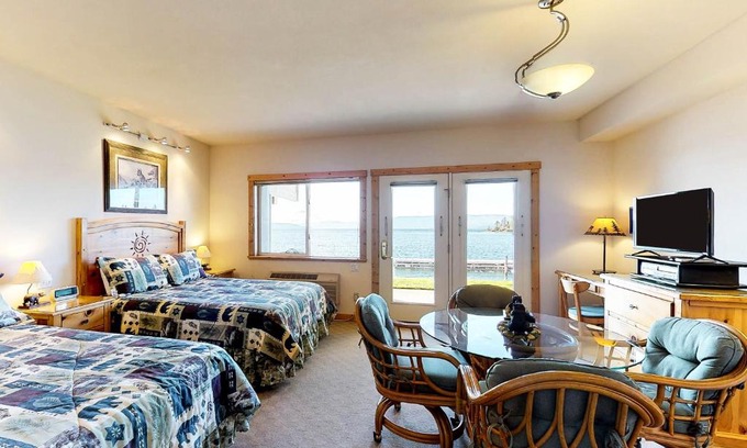 Polson Apartment | Many Springs Lakefront Condos