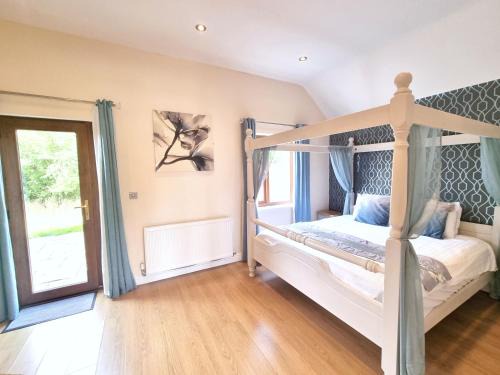 Fitling House | Maple 20