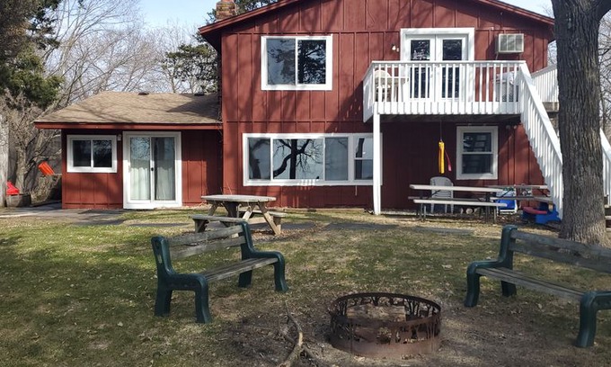 Annandale House | Maple Hill Resort Lodge on Clearwater Lake