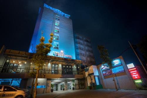 Tanjung Duren Utara Hotel | Maple Hotel Grogol