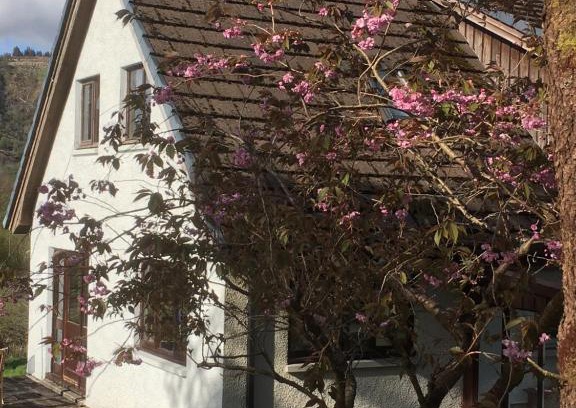 Stromeferry Bed & Breakfast | Maple Lodge