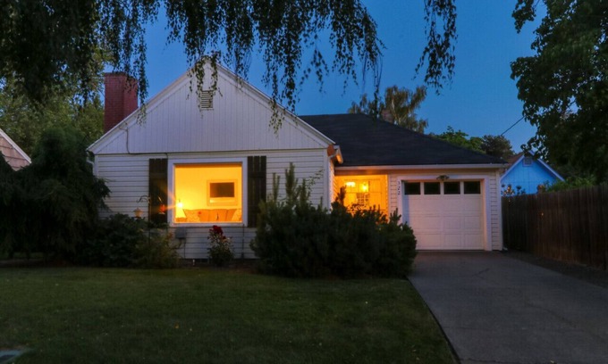 Walla Walla House | Maple Place · Maple Place - Ideal Vacation Home