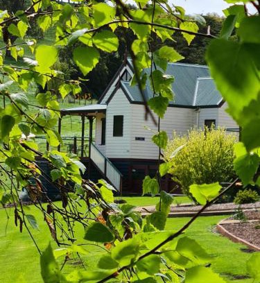Dumbalk House | Maple Ridge Cottages