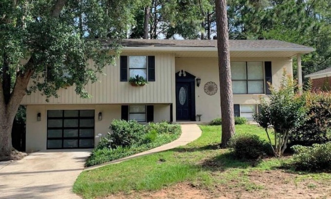 Malbis House | Maplewood Haven