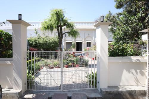 Mohangarh Bed & Breakfast | Maqbara 27