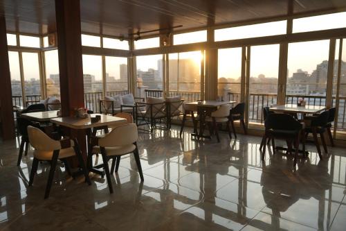 Qasr an-Nil Hotel | Mar Charbel Hotel Cairo