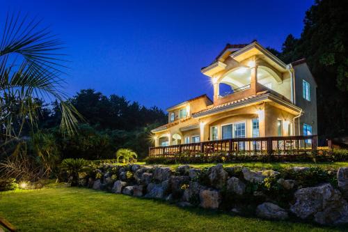 Jungmun House | Mar En Luz