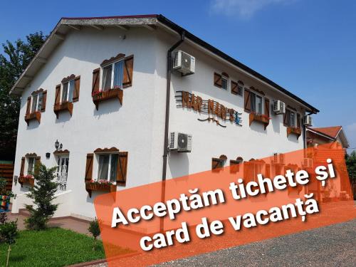 Eforie Nord House | Mar-Mari's