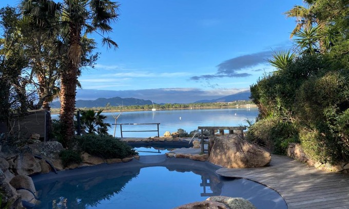 Porto-Vecchio House | Maranatha, Location de Villas pieds dans l'eau