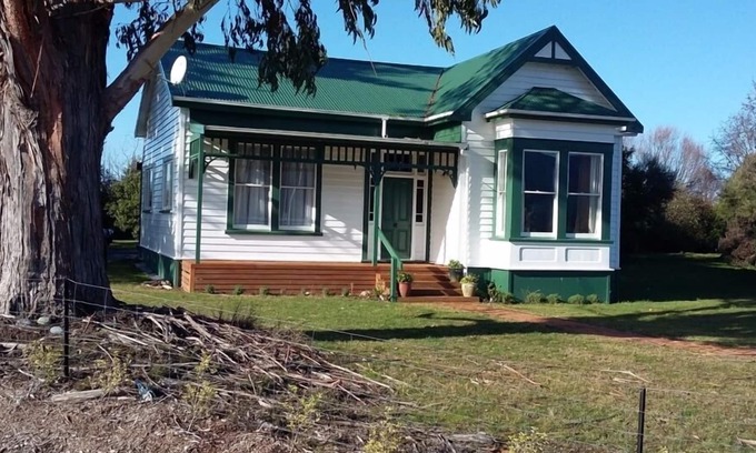Te Anau Cottage | Mararoa Homestead Te Anau Fiordland