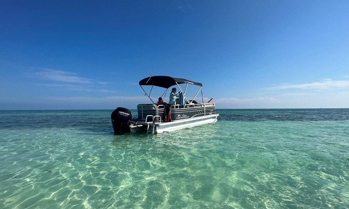 Marathon House | Marathon 3BR w/Boat is included AUG - NOV ONLY ! Hot Tub & Pet Friendly