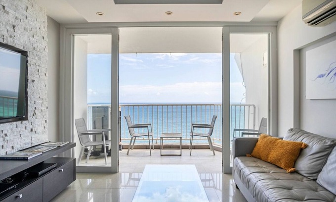 Isla Verde Condo | Marbella del Caribe Condo - Amazing Oceanfront View
