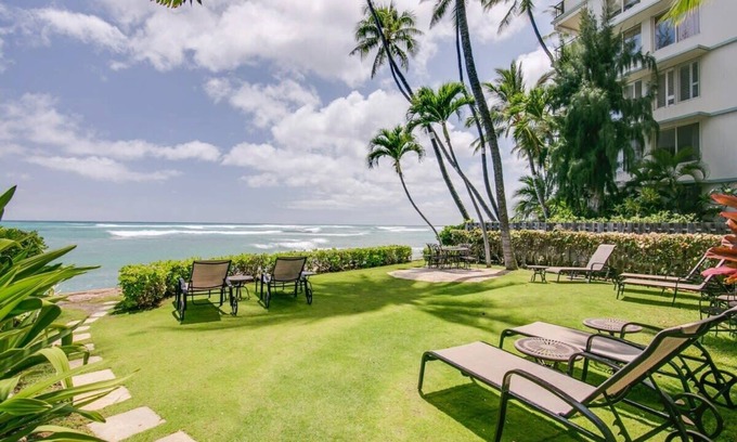 Diamond Head - Kapahulu - St. Louis Condo | @ Marbella Lane - Breezy Studio@Diamond Head Beach Hotel