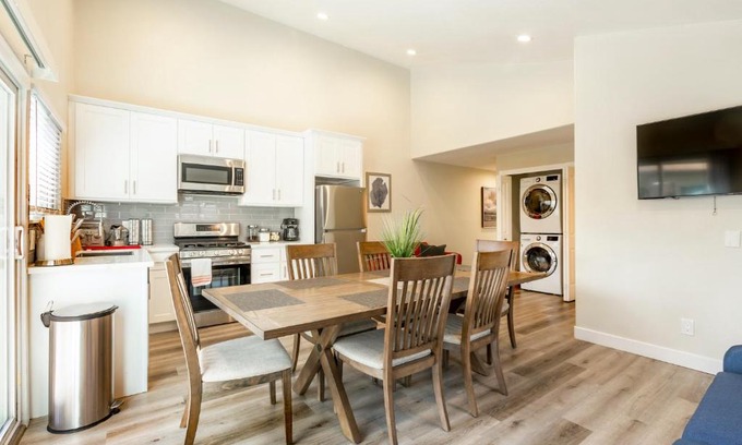 Willow Glen House | @ Marbella Lane NEW!3BR House in Downtown San Jose