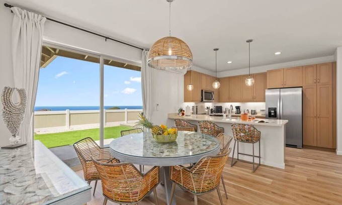 Makaha Valley House | @ Marbella Lane - Paradise Point close to beaches