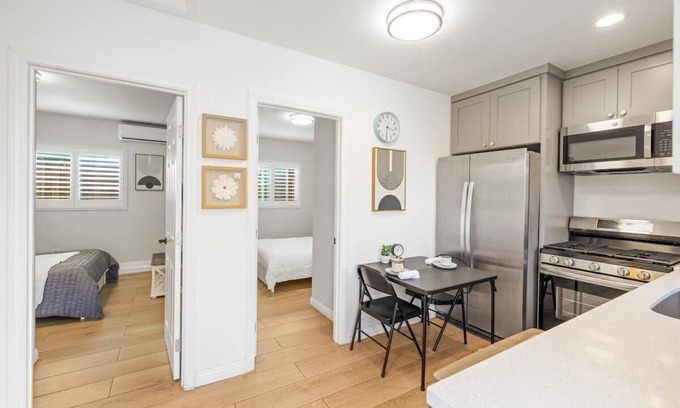 Ontario House | @Marbella Lane - Serenity Escape Haven 2BR