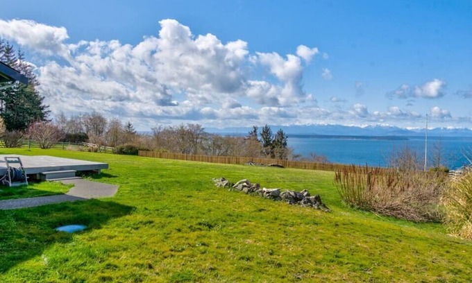 Coupeville Apartment | @ Marbella Lane - Waterfront Studio Whidbey Island