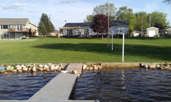 Marcellus House | Marcellus Lake House on Saddlebag Lake