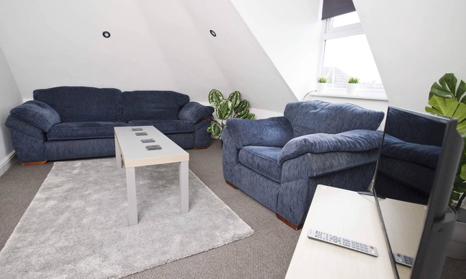 Hanham Apartment | March Disc/Long Stay/Contractors