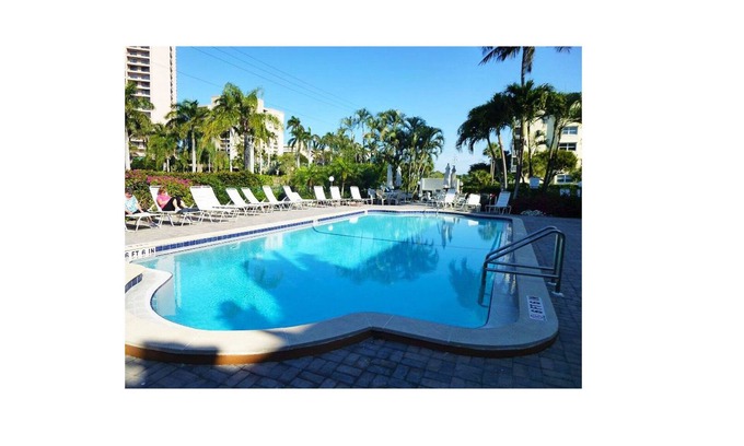 Marco Island Condo | Marco Beach Club 2Bed/2Bath - 300 steps to beach entrance.