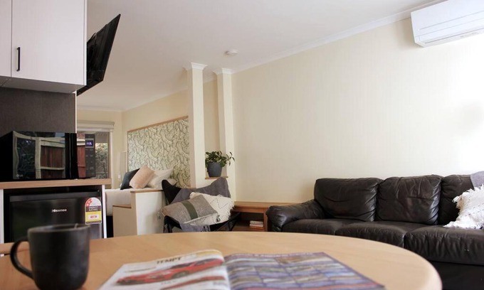 Marengo Apartment | Marengo Beach Studio 4- Pet Friendly