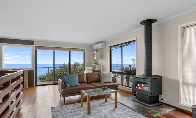 Marengo House | Marengo - Boasting phenomenal panoramic ocean views that will take your breath away