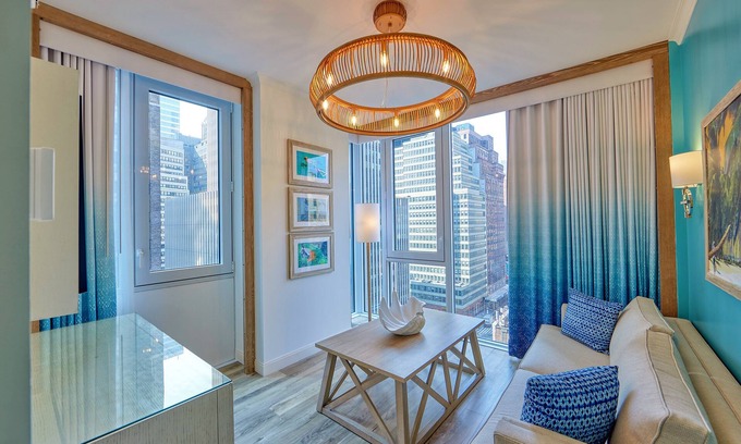 Midtown Hotel | Margaritaville Resort Times Square