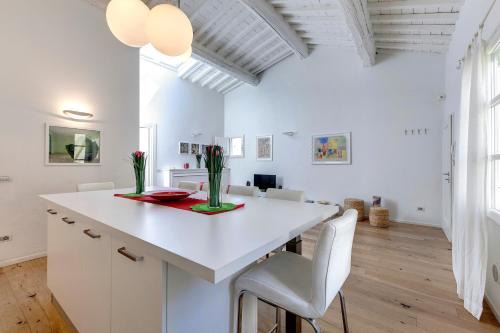 Oltrarno Apartment | Margot Apartment by Mamo Florence