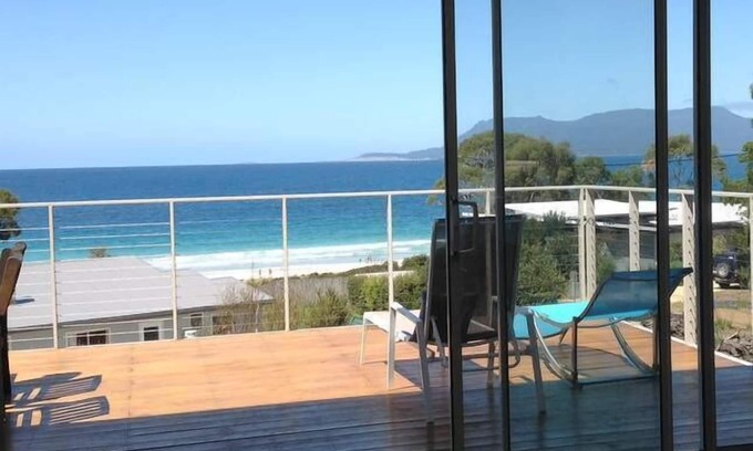 Spring Beach House | Maria Island Vista at Spring Beach
