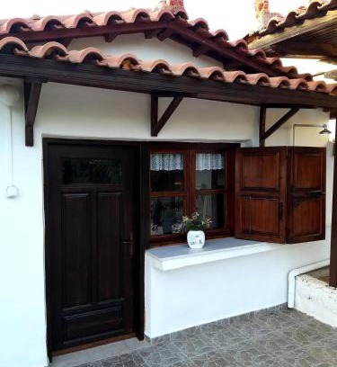 Lepreo House | Maria's Home