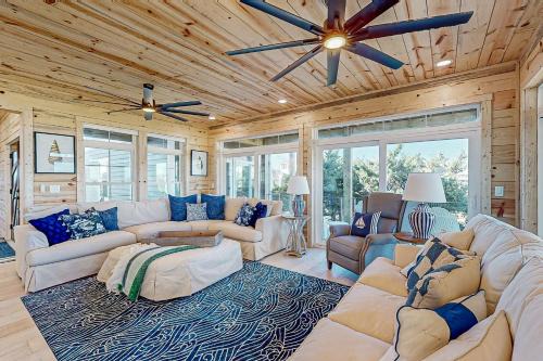 Ocean Isle Estates House | Marianne’s