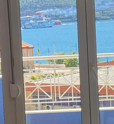 Igoumenitsa Apartment | Marias apartment 2studios flats to let seaside heart-city 50m from harbor