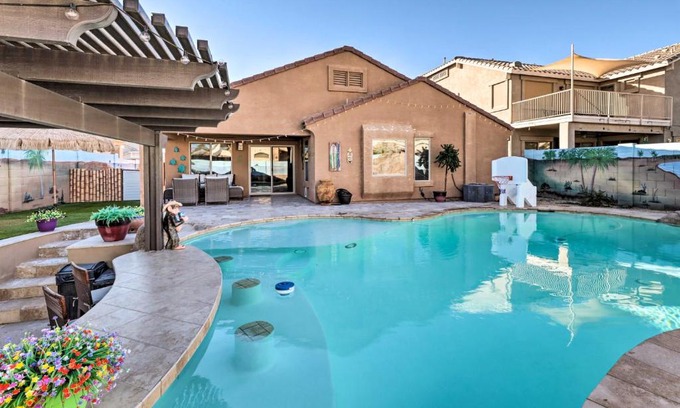 Maricopa House | Maricopa Home with Swim-Up Bar, Heated Pool and Slide